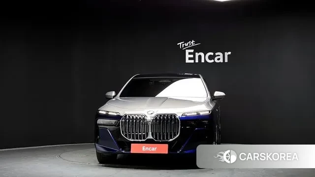 BMW i7 (G70) id 3472541 из Кореи 13