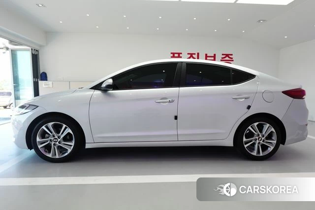 Hyundai Avante AD id 4269399 из Кореи 13
