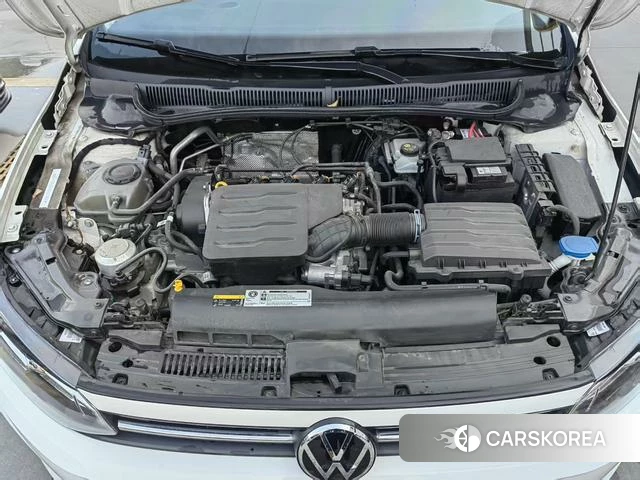 Volkswagen Polo 2021 Белый из Китая, фото 3