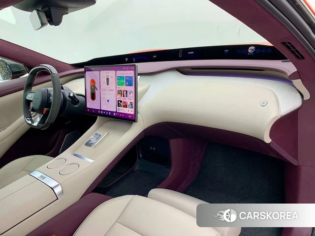 Xiaomi Car Xiaomi YU7 id 4207096 из Китая 23