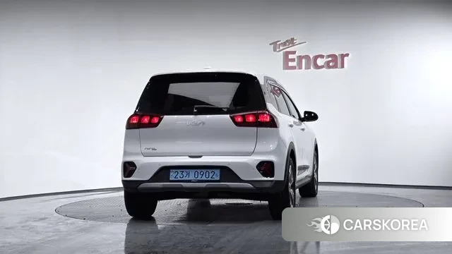 Kia Niro Plus id 3746288 из Кореи 13