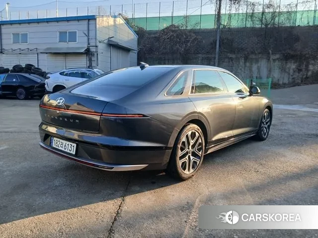 Hyundai Grandeur Hybrid (GN7) id 3467468 из Кореи 13