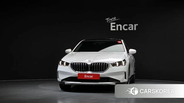 BMW 5 Series (G60) id 4630333 из Кореи 23