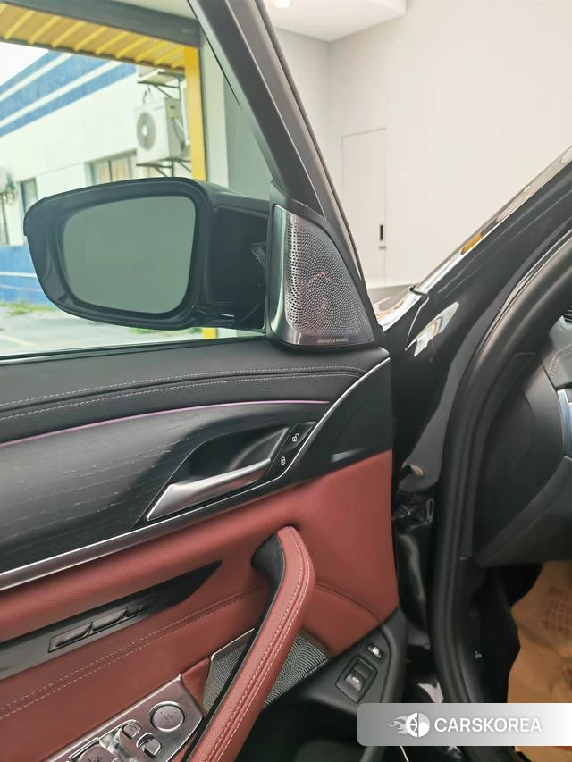 BMW 5 series PHEV 2022 Черный из Китая, фото 5