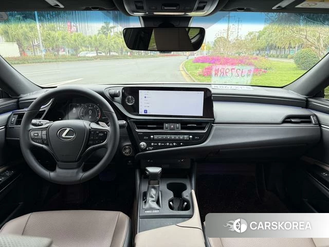 Lexus ES id 4277367 из Китая 7