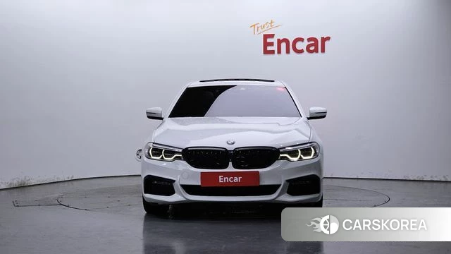 BMW 5 Series (G30) id 4551719 из Кореи 23