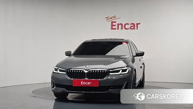 BMW 5 Series (G30) id 3525261 из Кореи 13