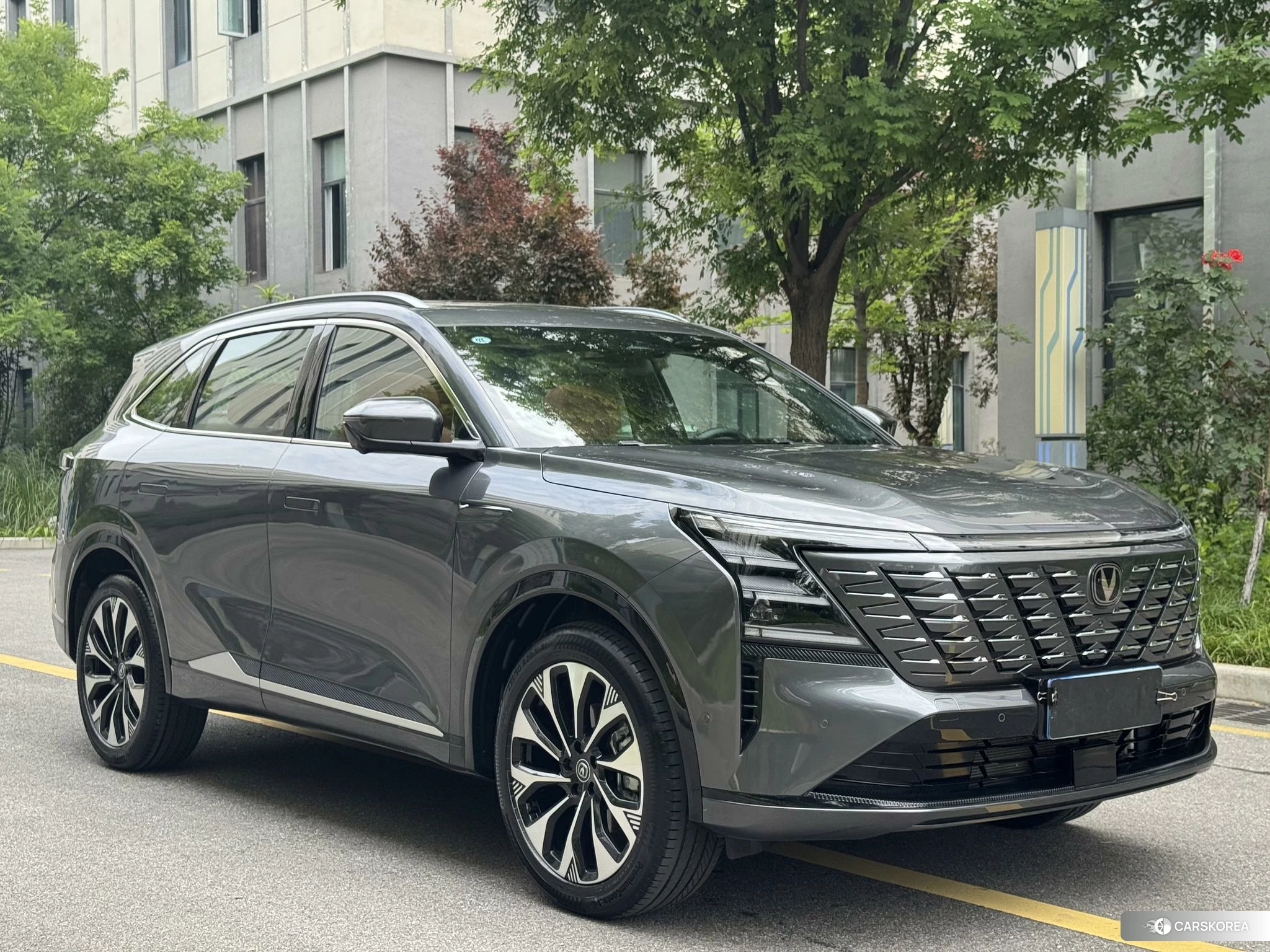 Chang'an CS75 PLUS 2025 Темно-серый из Китая, фото 5
