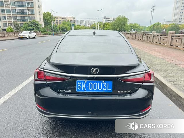 Lexus ES 2024 Черный из Китая, фото 3