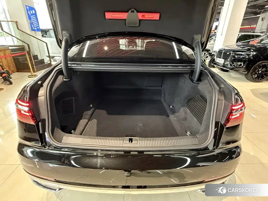 Audi A8 id 4601863 из Китая 23