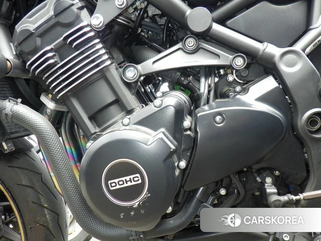 Engine photo