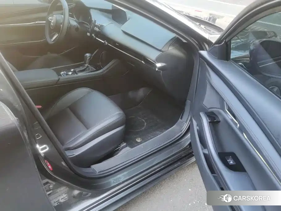 Mazda 3 id 4644433 из Китая 9