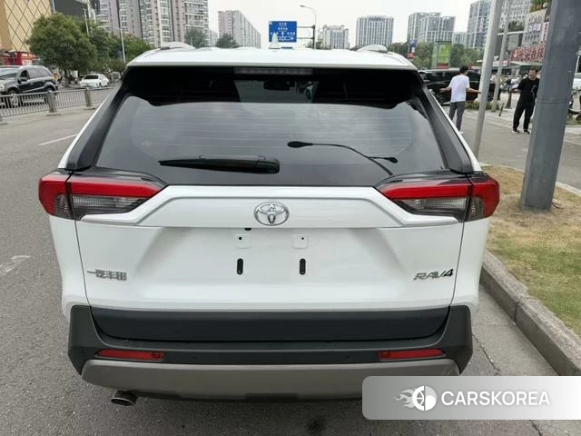Toyota RAV4 Rongfang 2024 Белый из Китая, фото 5