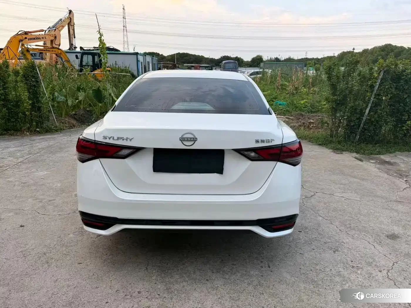Nissan Sylphy 2023 Белый из Китая, фото 3