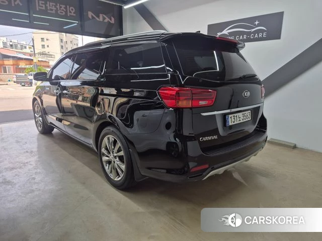 Kia The New Carnival id 4397577 из Кореи 10