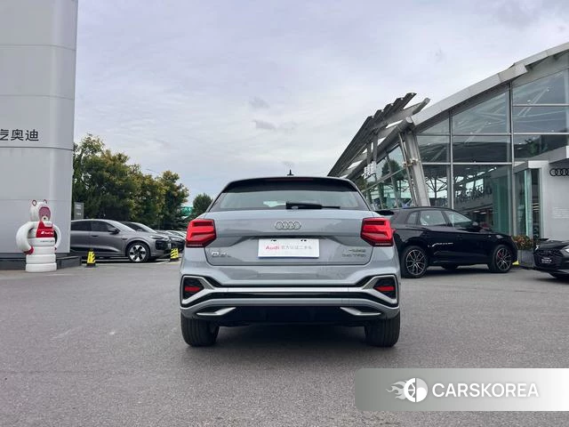 Audi Q2L 2024 Белый из Китая, фото 3