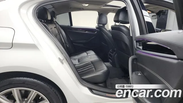 BMW 5 Series (G30) id 2791424 из Кореи 13