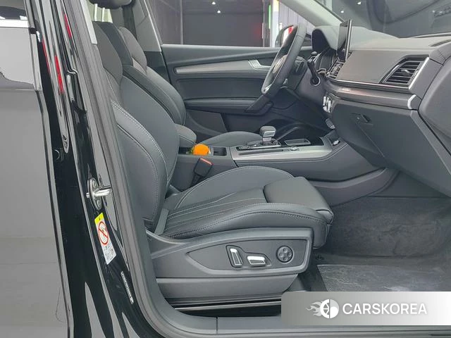 Audi Q5L id 4366014 из Китая 14