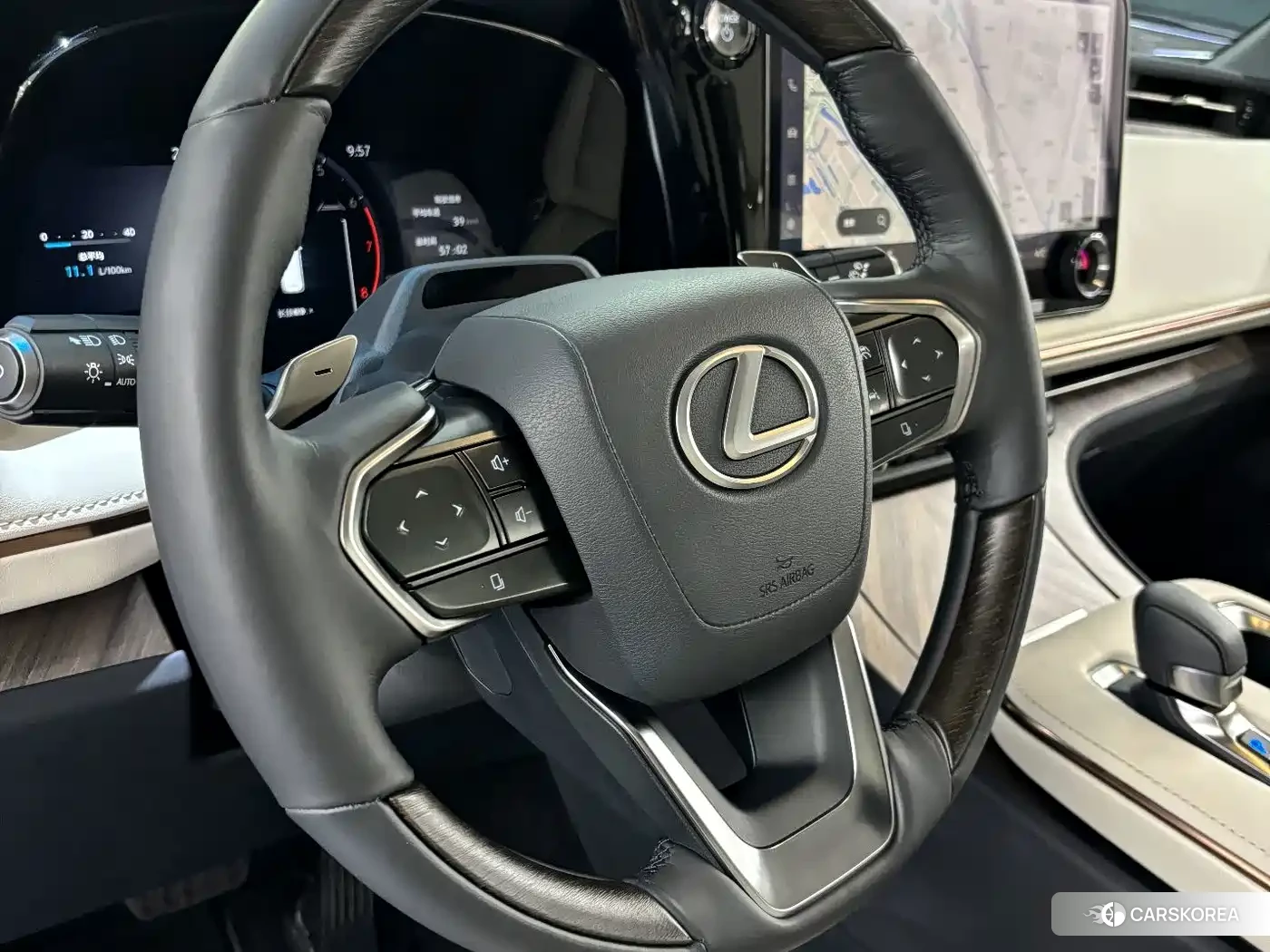 Lexus LM id 4679566 из Китая 15