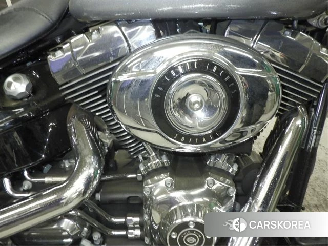 Engine photo