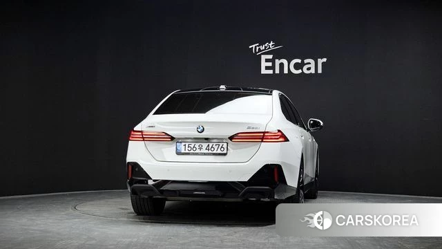 BMW 5 Series (G60) id 4571119 из Кореи 23