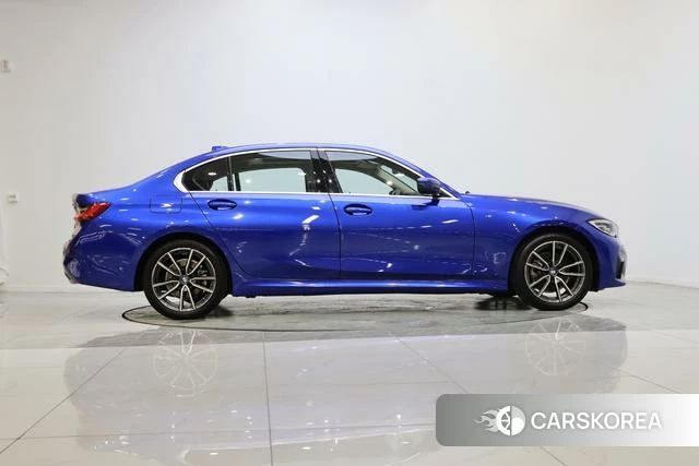 BMW 3 series id 4275679 из Китая 13