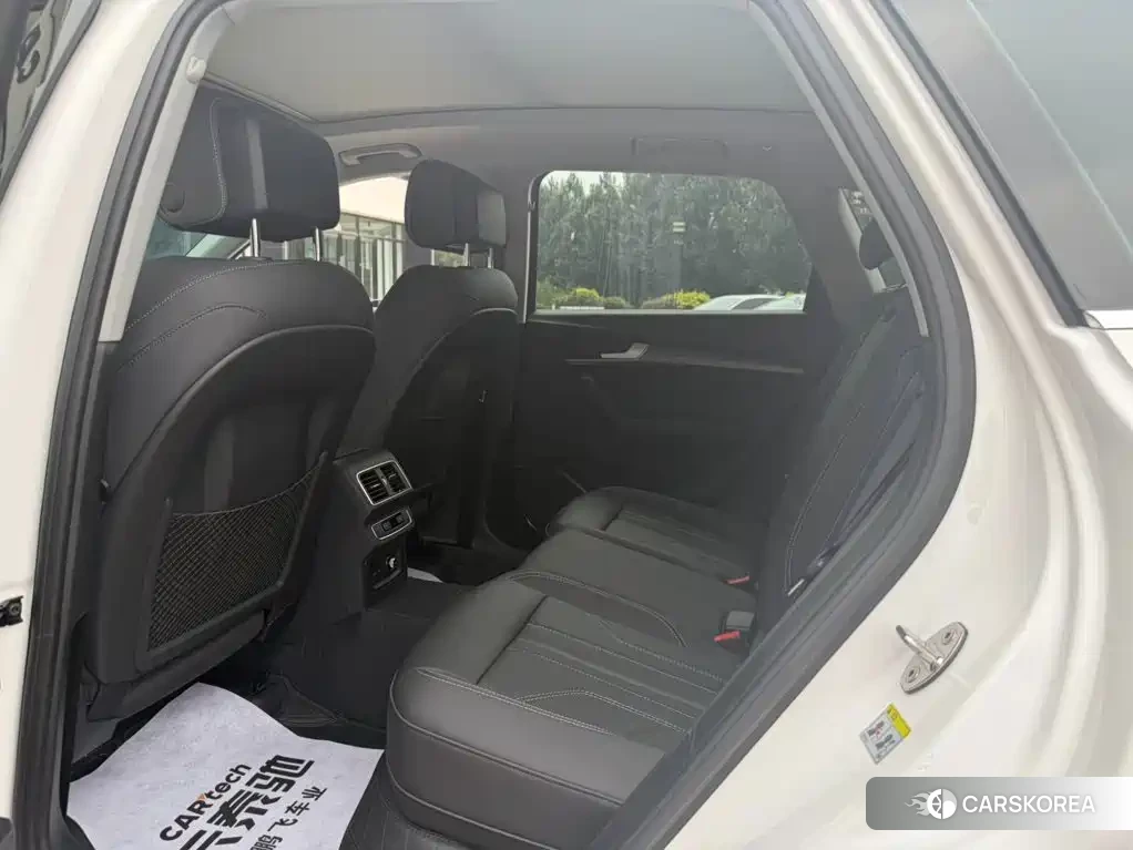 Audi Q5L id 4655134 из Китая 23
