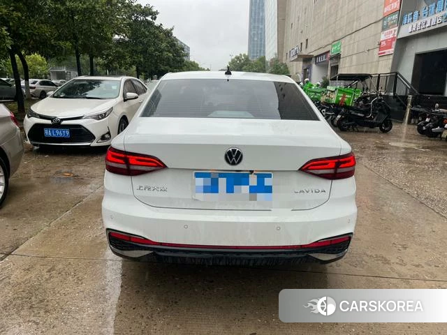 Volkswagen Lavida 2025 Белый из Китая, фото 3