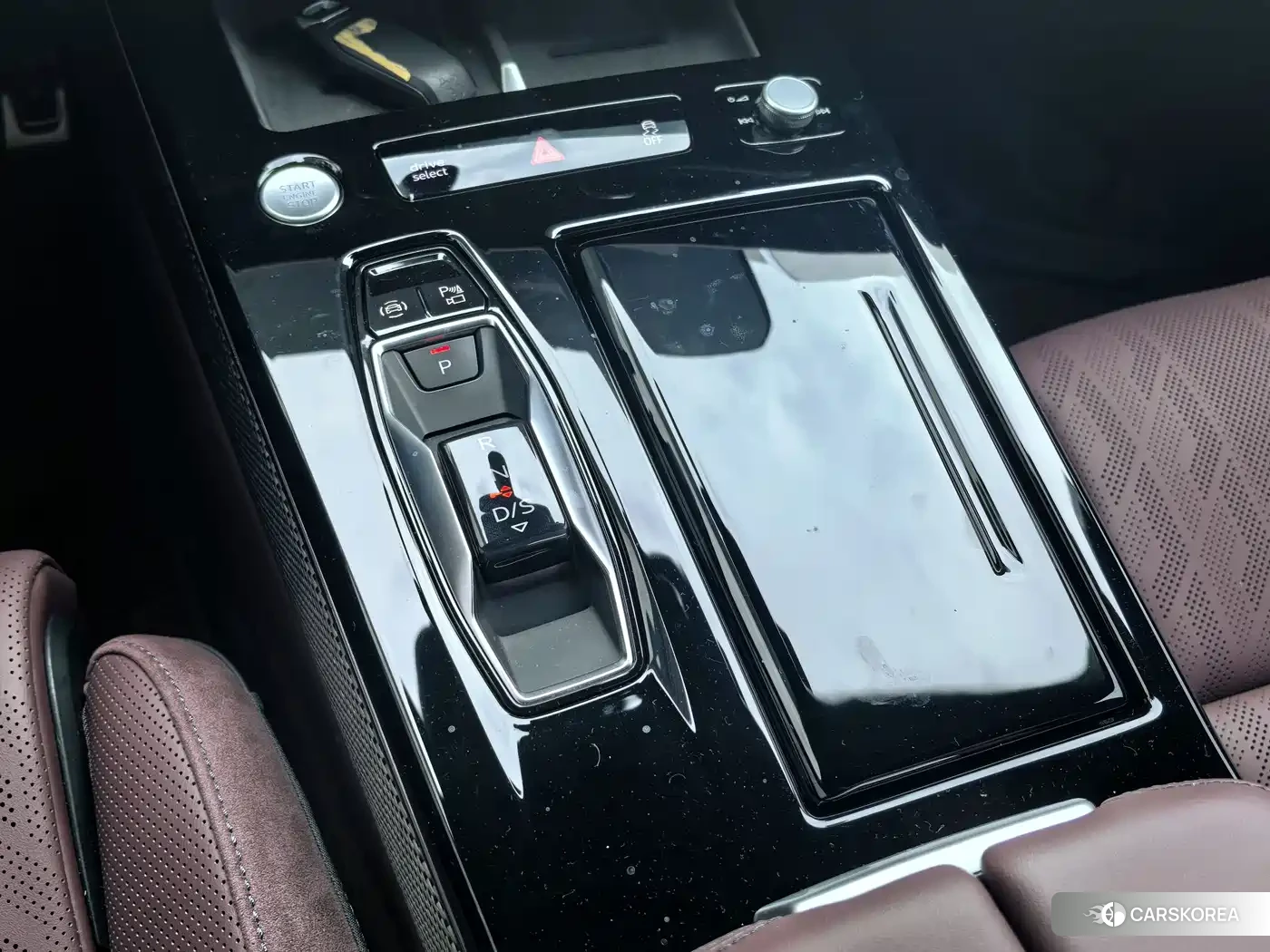 Audi A6L id 4548308 из Китая 14