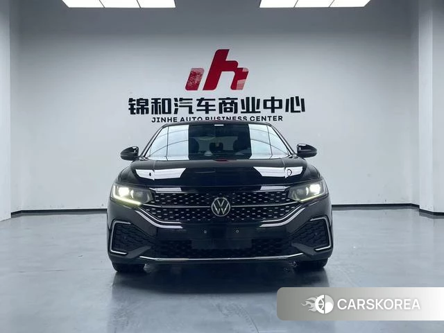 Volkswagen Passat 2023 Черный из Китая, фото 3