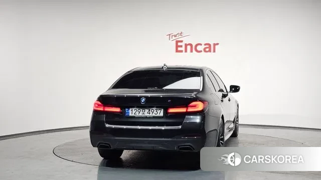 BMW 5 Series (G30) id 3497341 из Кореи 13