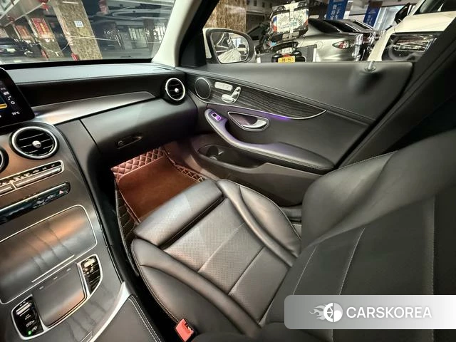 Mercedes-Benz Class C 2021 Белый из Китая, фото 4