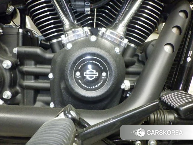 Engine photo
