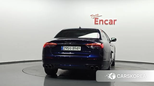 Maserati Quattroporte id 4520137 из Кореи 23