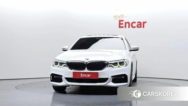 BMW 5 Series (G30) id 3845478 из Кореи 13