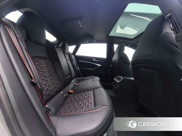 Audi RS 7 id 4368371 из Китая 18