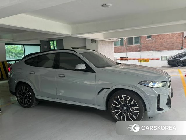 BMW X6 (G06) 2024 Серебристо-серый из Кореи, фото 6