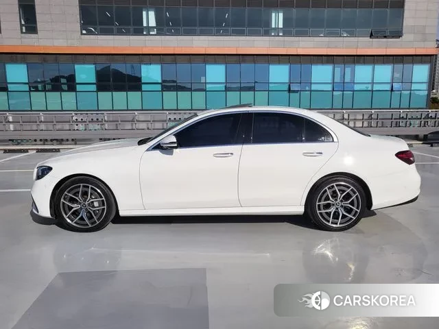 Mercedes-Benz E-Class W213 id 3281824 из Кореи 13