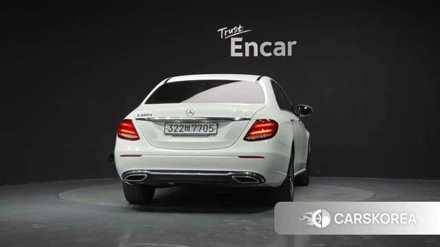 Mercedes-Benz E-Class W213 id 4344951 из Кореи 23
