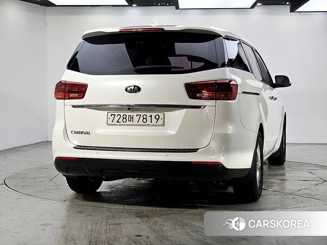 Kia The New Carnival id 4578009 из Кореи 13