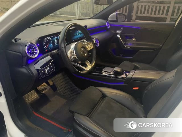 Mercedes-Benz Class A 2023 Белый из Китая, фото 6