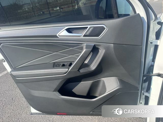 Volkswagen Tiguan L id 3944965 из Китая 15