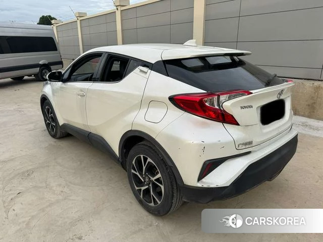 Toyota C-HR 2021 Белый из Китая, фото 3