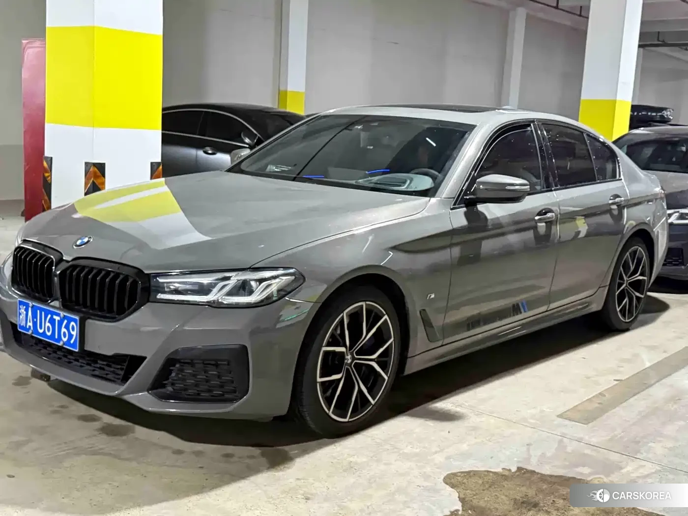BMW 5 series 2022 Silver/gray из Китая, фото 3