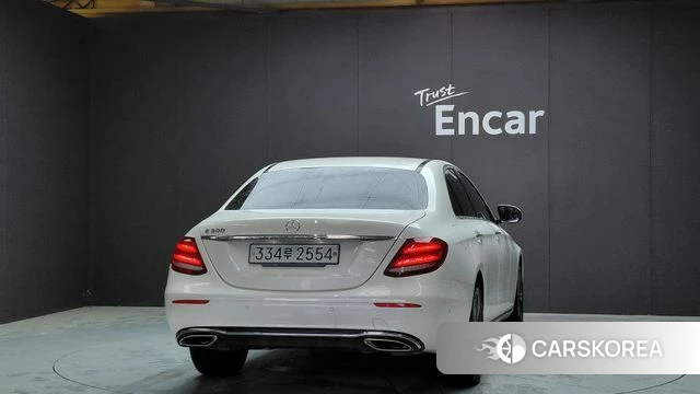 Mercedes-Benz E-Class W213 id 4568196 из Кореи 23