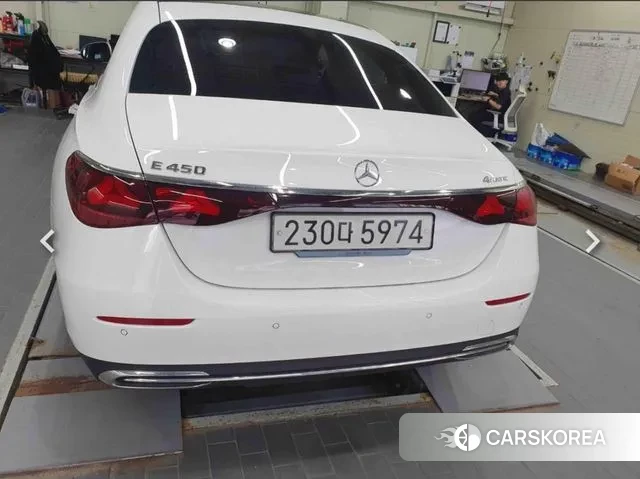 Mercedes-Benz E-Class W214 2024 Белый из Кореи, фото 3