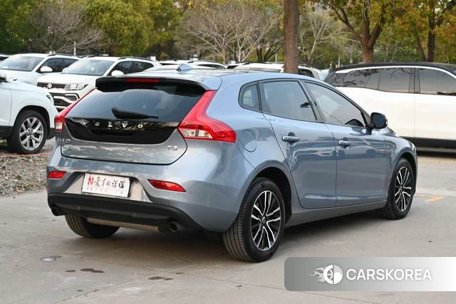 Volvo V40 id 4210924 из Китая 17