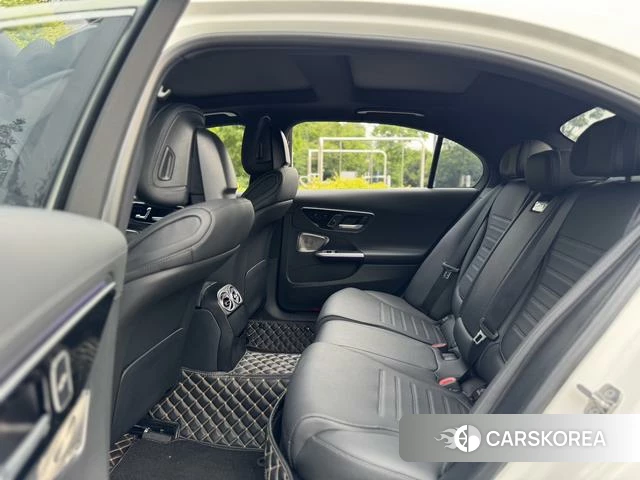 Mercedes-Benz Class C 2024 Белый из Китая, фото 3