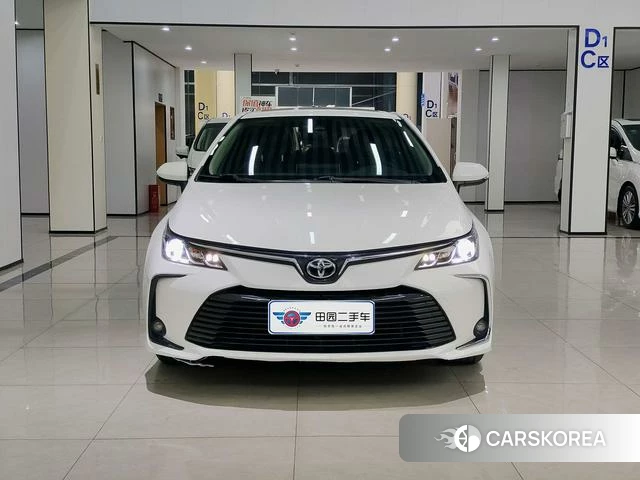 Toyota Corolla 2022 Белый из Китая, фото 3