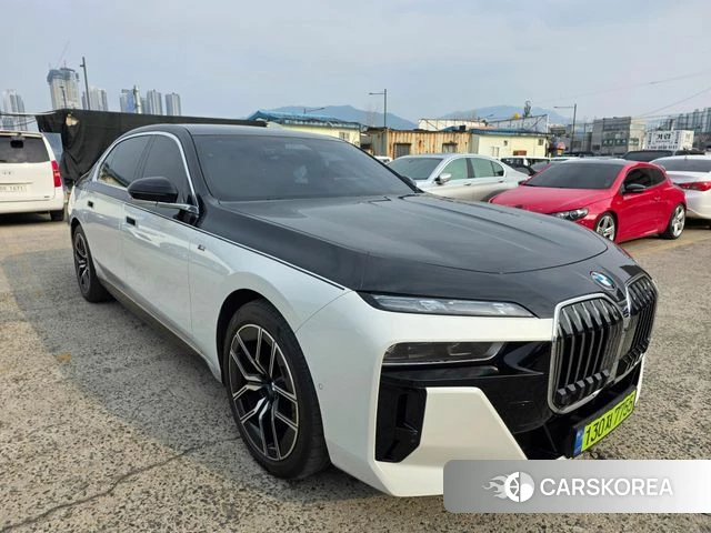 BMW 7 Series (G70) id 3798924 из Кореи 12